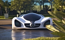 Вид спереди на тонированный концепт Mercedes-Benz Biome